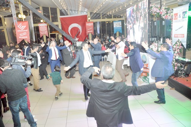 IĞDIRLILAR SALONA SIĞMADI! Galerinin devamı için tıklayınız..